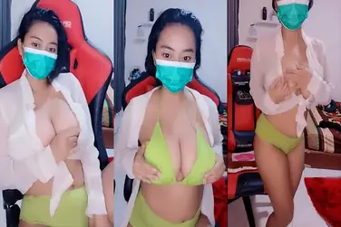 Chiara Toge Cantik Goyang Baju Transparan Live