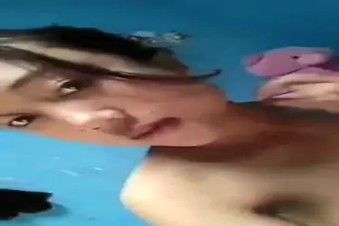 Dokumentasi Gadis Cantik Live Kasur Pink