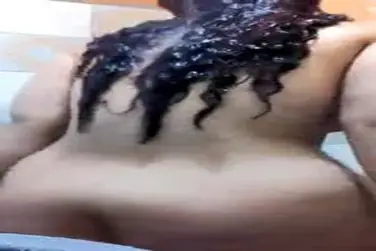 Dokumentasi Tante Janda Semok Cantik Live Mandi