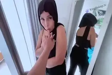 Ukhti Mommy Itha Hijab Cantik Pasrah Kasur